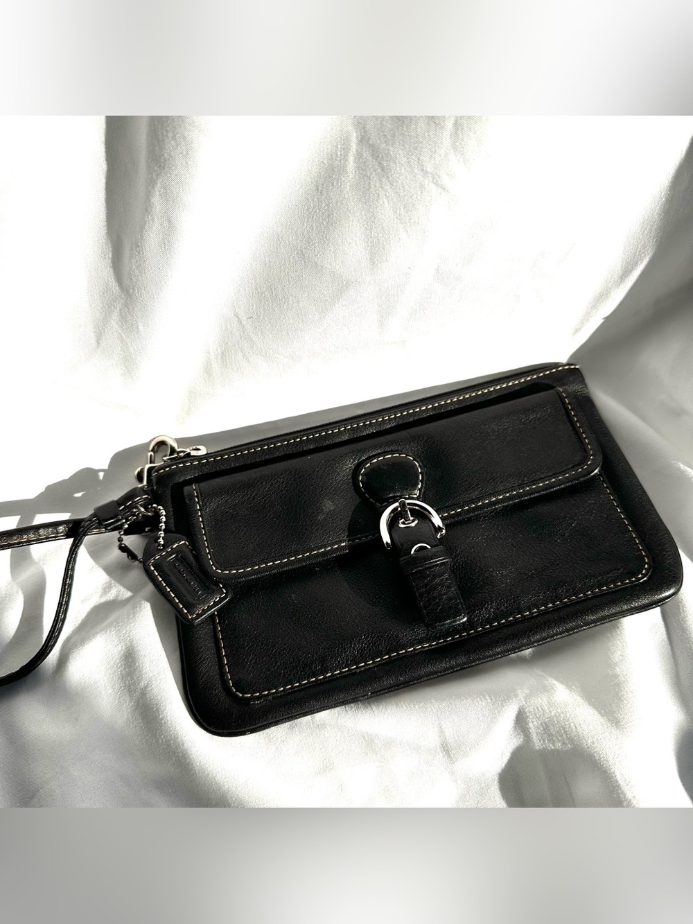 Coach Soho Buckle Wristlet | Vintage Y2K Black Leather Silver Hardware